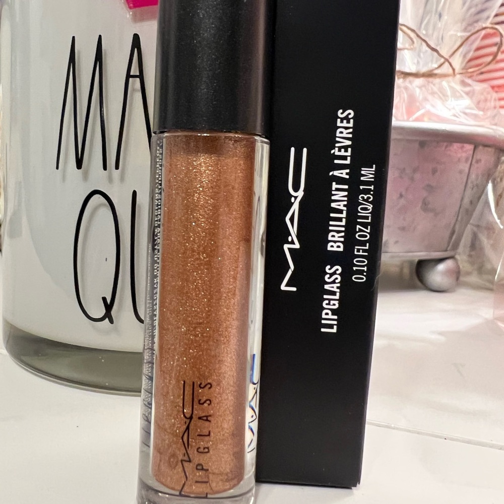 MAC Lipglass #301 Oh Baby